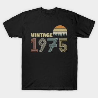 45th Birthday Gift Vintage 1975 Classic Men Women T-Shirt